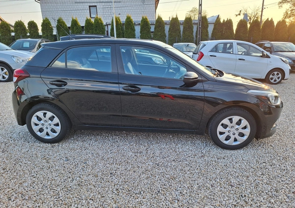 Hyundai i20 cena 32444 przebieg: 155300, rok produkcji 2015 z Kluczbork małe 596